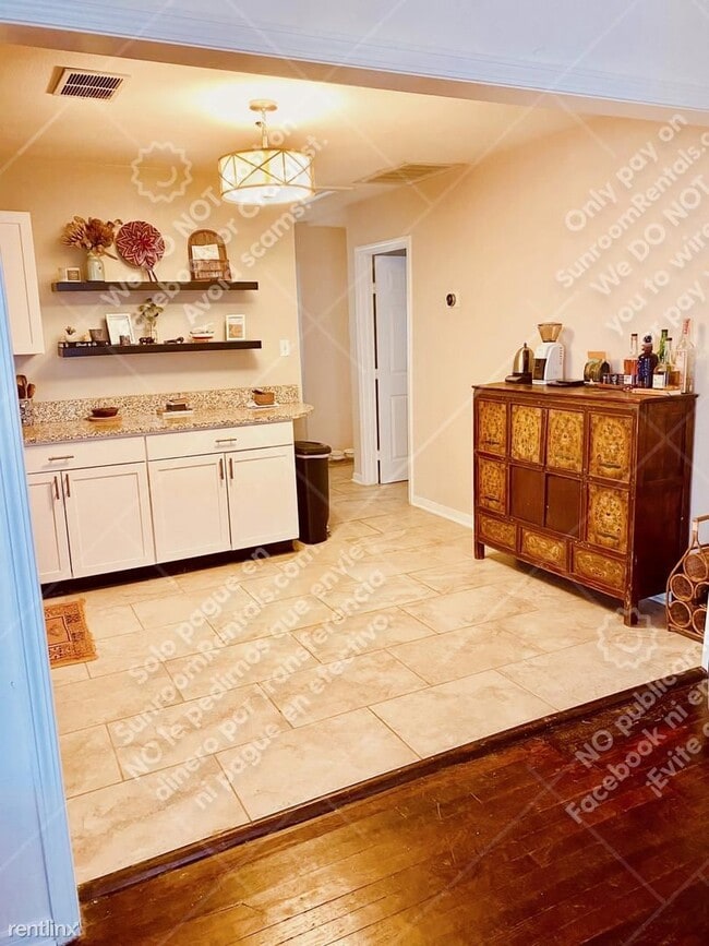 Building Photo - 2 br, 2 bath House - 4025 Valley View Rd #...