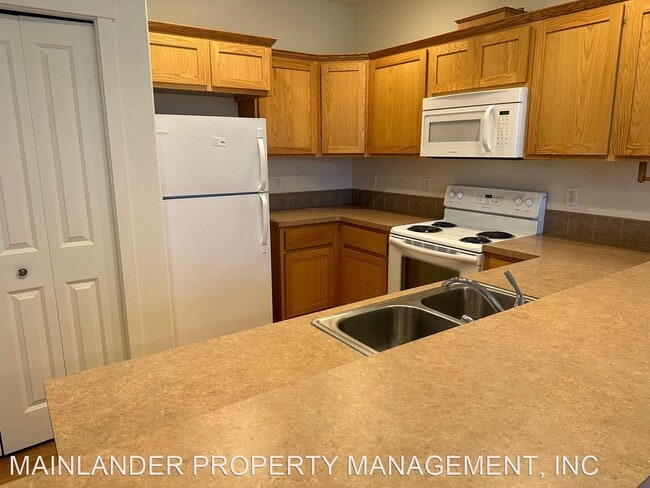 Foto del edificio - 4 br, 2.5 bath House - 18643 SW HIDEO CT