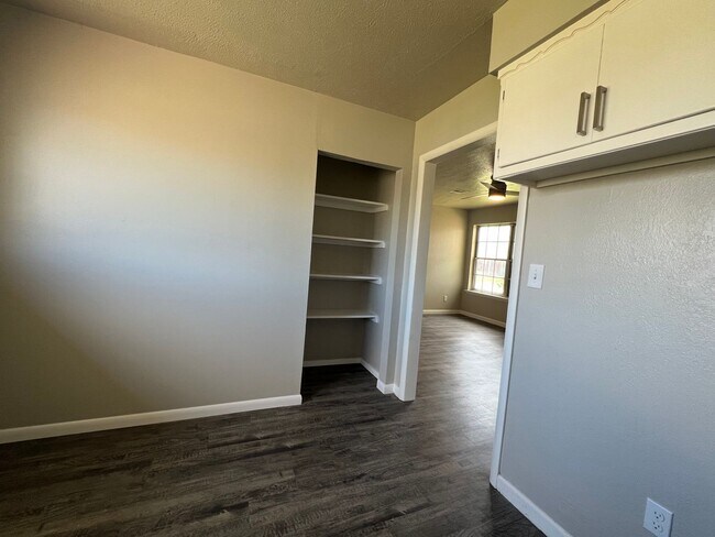 Foto del edificio - 419 NW 55th