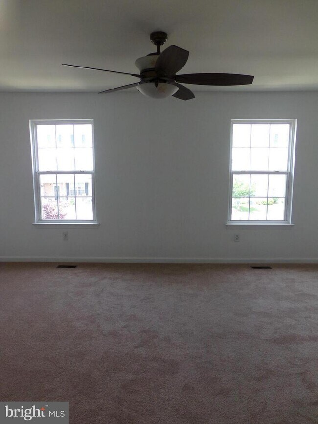 Building Photo - 1506 Blue Heron Dr