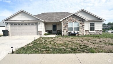 Building Photo - 107 Greythorn Ct