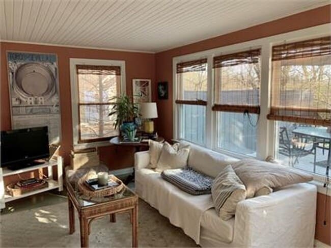 Photo - Quiet and quaint, this East Fayetteville cottage is one of a kind! House