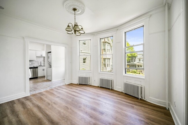 Foto del edificio - 32 Claremont Ave