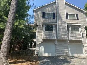 Building Photo - 37 Arrowhead Cir