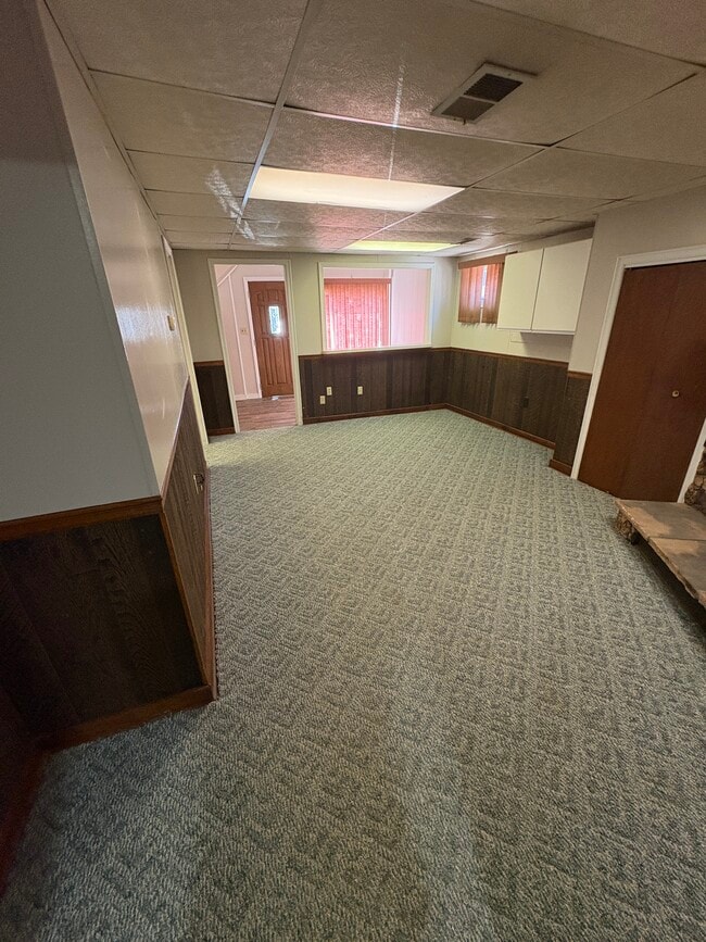 Building Photo - 915 Corbet St
