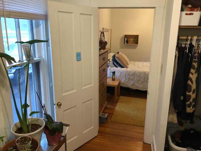 Bedroom 2 - 1001 W Stoughton St