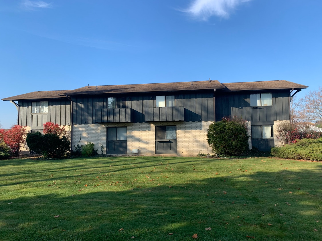 903 W Ardussi St Unit 9555, Frankenmuth, MI 48734 Apartments in