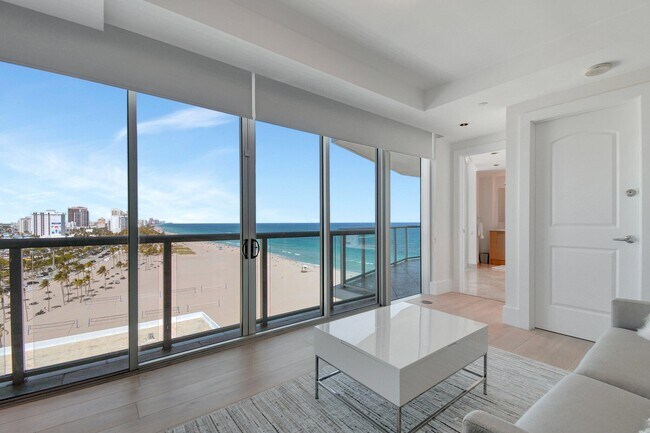 Foto del edificio - 1200 Holiday Dr