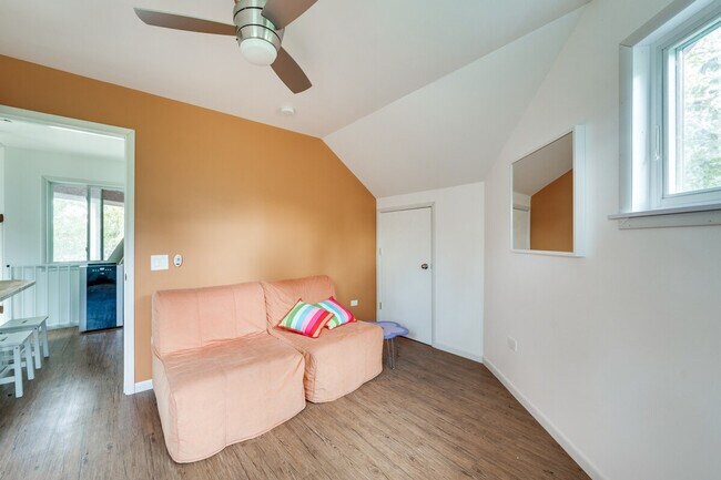 Foto del edificio - 35831 N Cedar Is