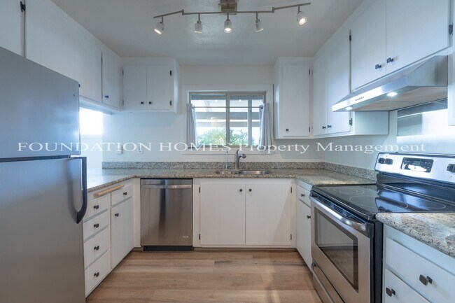 Building Photo - 1 br, 2 bath House - 50 Via Belardo APT 12