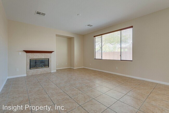 Foto del edificio - 3 br, 2.5 bath House - 7432 Atacama Ave.