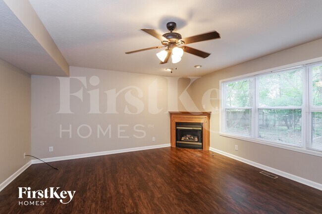 Foto del edificio - 944 Breaside Ln