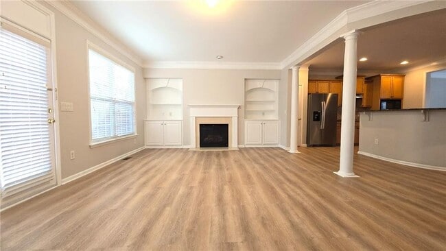 Building Photo - 6099 Prestwood Dr