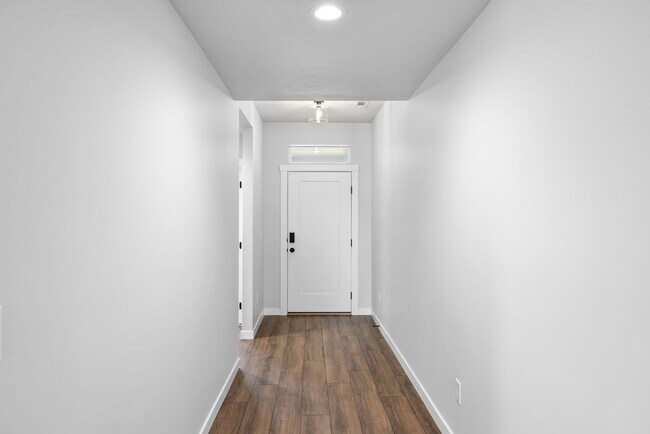 Building Photo - New Meridian Home with Vaulted Great Room and Extra Garage Space