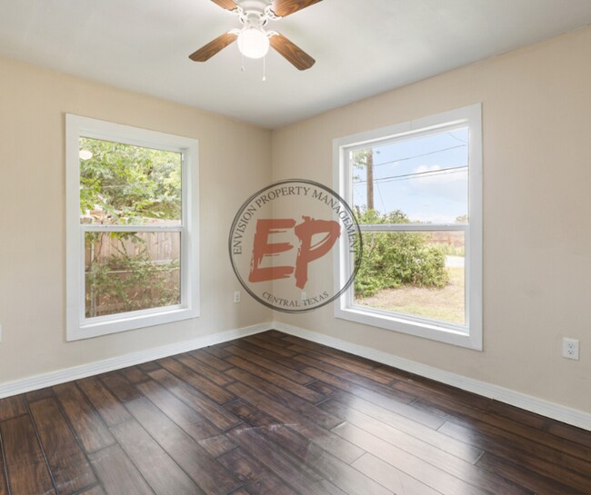 Foto del edificio - 4717 Meyers Ln