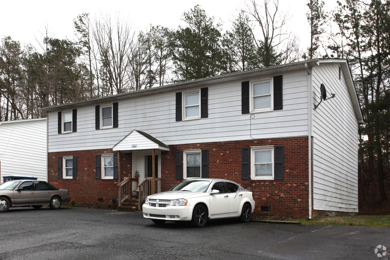 1962 Lakeview Rd, Asheboro, NC 27203 Apartments in Asheboro, NC