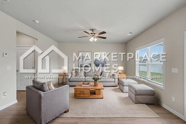 Foto del edificio - 229 W L Miller Dr
