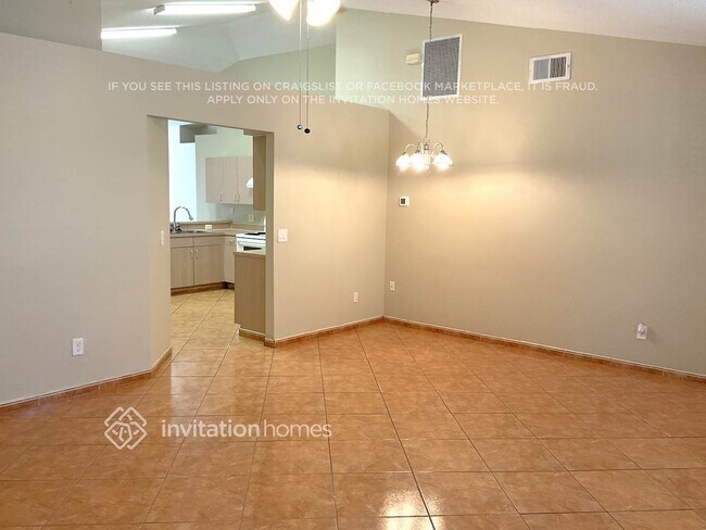 Foto del edificio - 9472 Brackin St