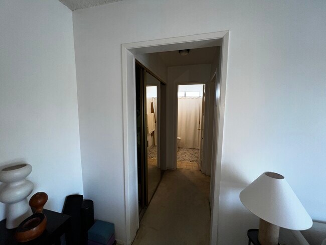 Foto del edificio - 3500 Kelton Ave