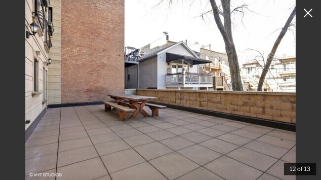 2nd floor Terrasse common area - 1526 W Monroe St