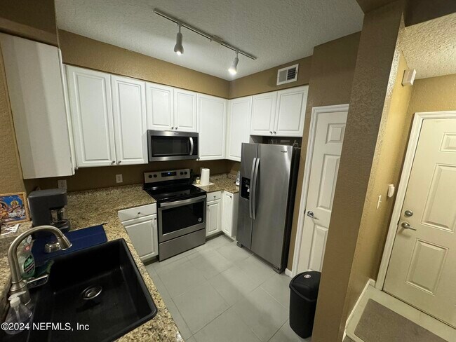 Foto del edificio - 5617 Bowden Rd