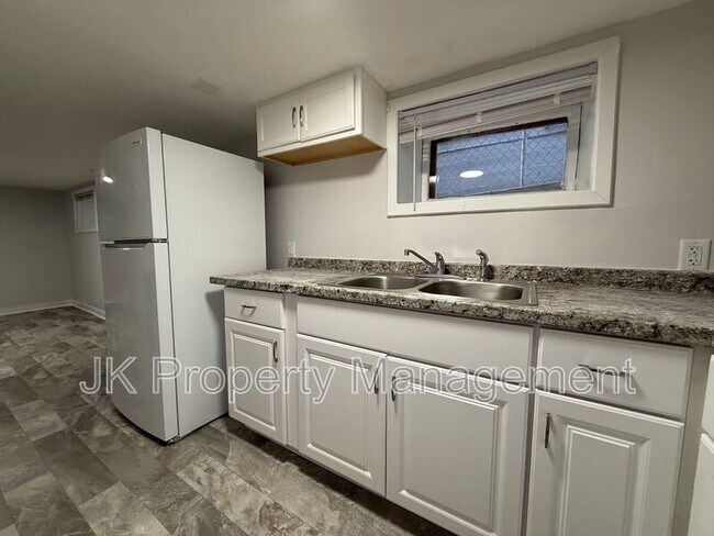 Foto del edificio - 1018 8th Ave S