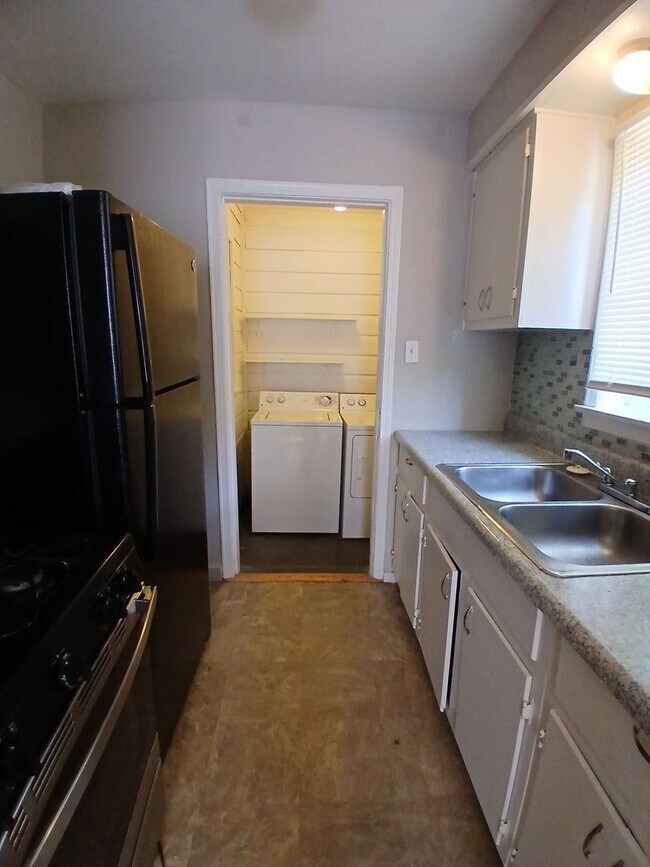 Foto del edificio - Newly Renovated Duplex in Hayden Place
