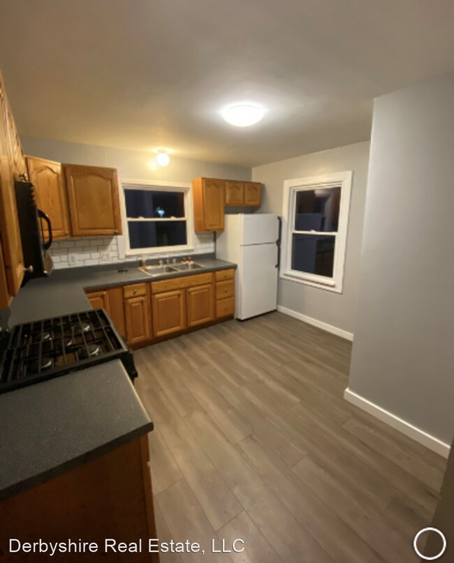 Building Photo - 2 br, 1 bath House - 2290 Scotland Dr