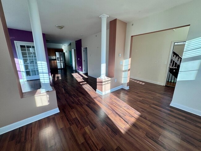 Building Photo - 3 Hitchcock Rd