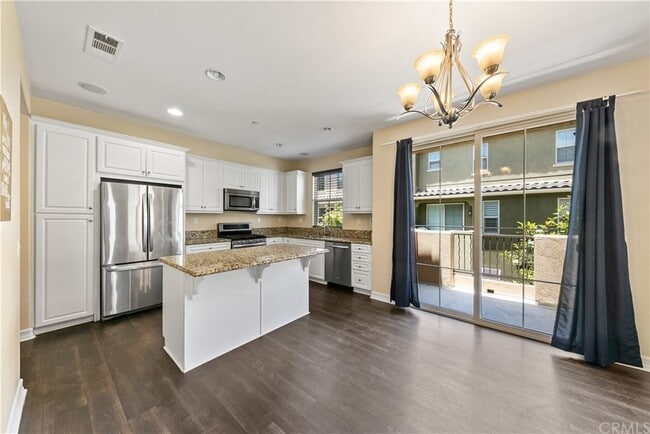 Foto del edificio - 1863 Hazel Ct