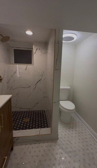 Foto del edificio - 3811 W 61st St