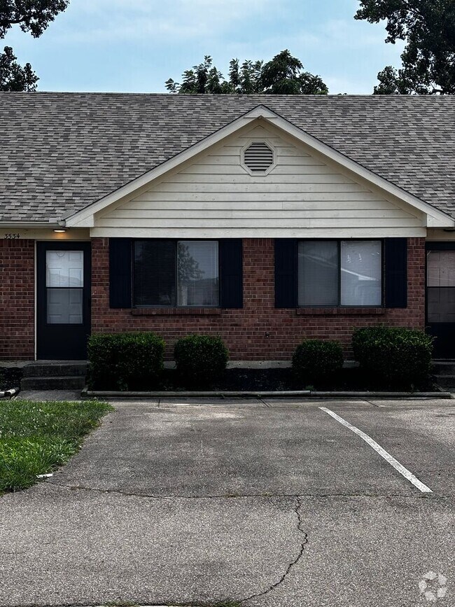 Building Photo - 3534 Spanish Villa Dr