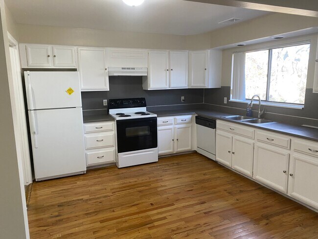 Cocina - 16150 N Park Dr