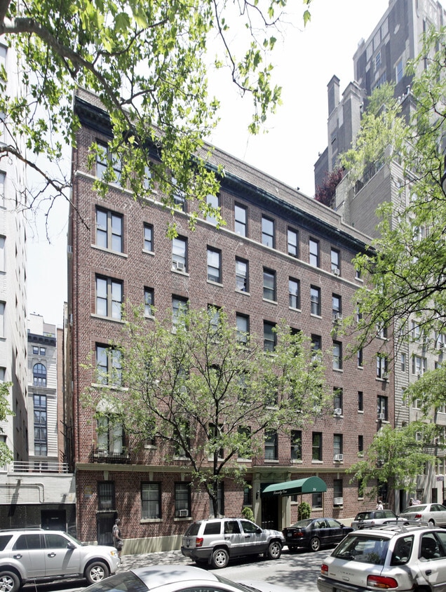 71 W 12th Street - 71 W 12th St