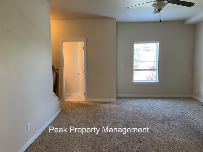 Building Photo - 8786 W Pine Valley Ln