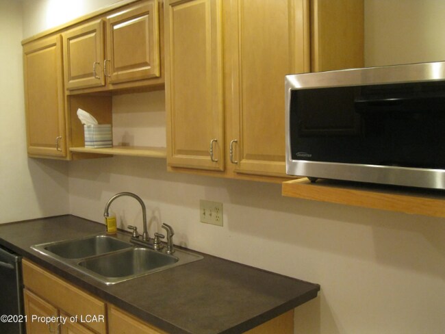 Foto del edificio - 168 Haverford Dr