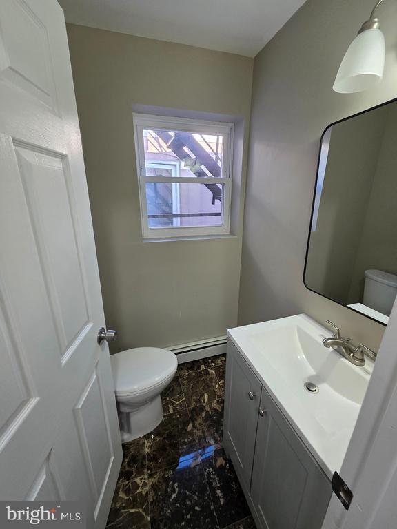 Building Photo - 107 Walnut Ave