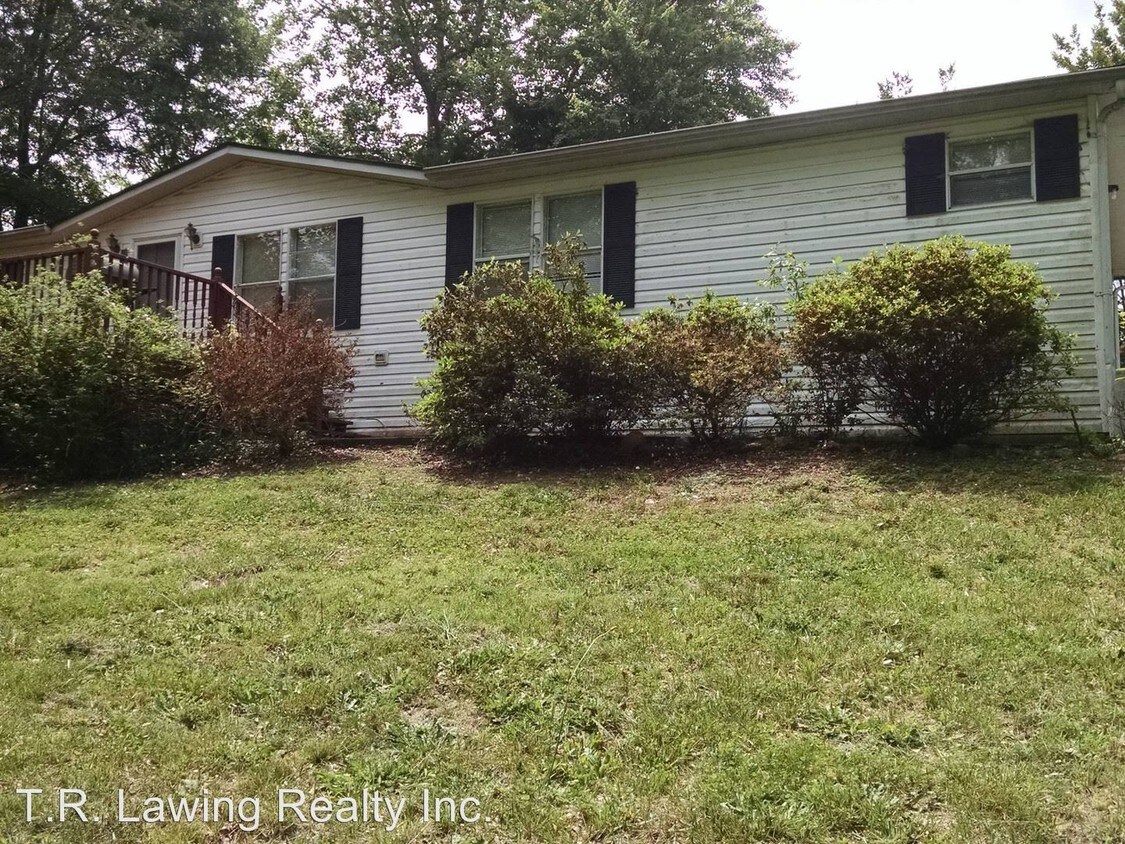 Primary Photo - 3 br, 2 bath House - 4006 Hillview Drive