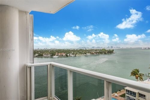 Primary Photo - 9000 Bay Dr