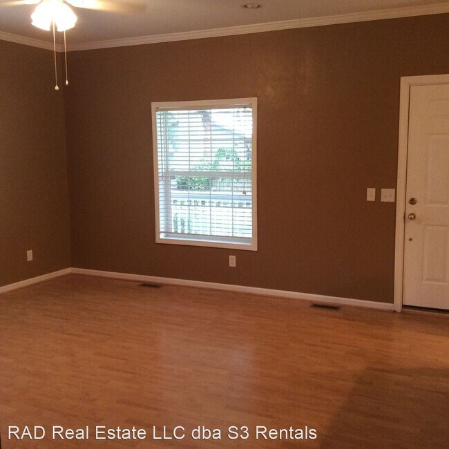 Foto del edificio - 3 br, 2 bath House - 611 McIntosh Street