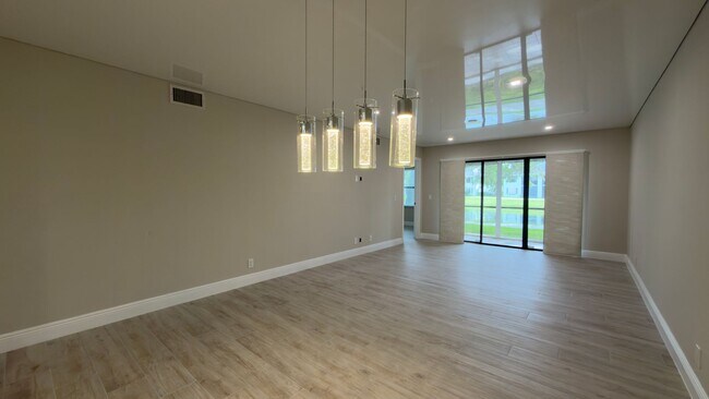 Foto del edificio - 901 Sabal Ridge Cir