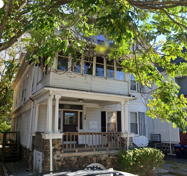 Building Photo - 38 Brainerd Rd