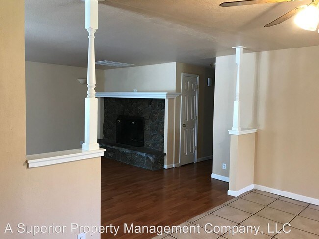 Building Photo - 6 br, 3 bath House - 1352 NW Albany Ave.