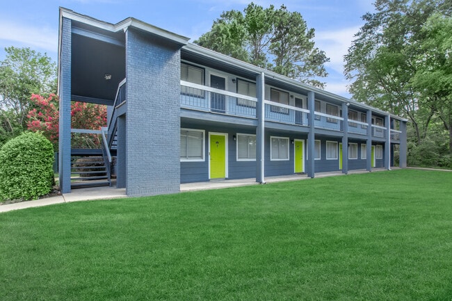 Building Photo - The Park at Sussex