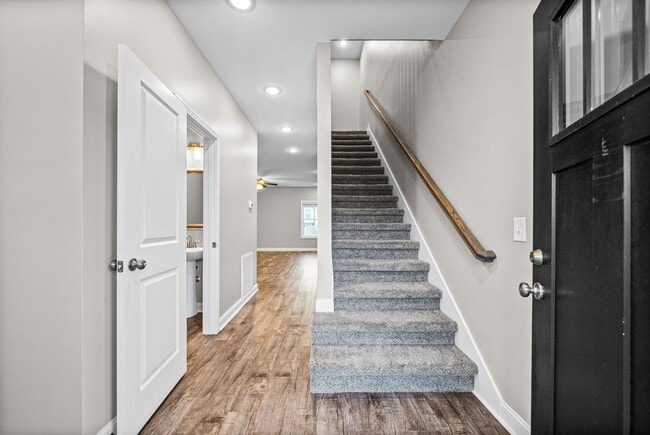 Building Photo - 1172 Meadowhill Ln