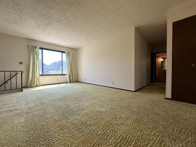 Foto del edificio - 107 N Orr - A