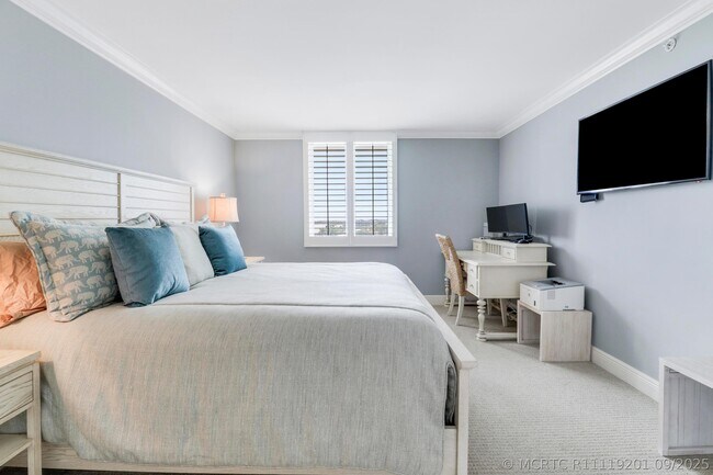 Foto del edificio - 375 S Beach Rd