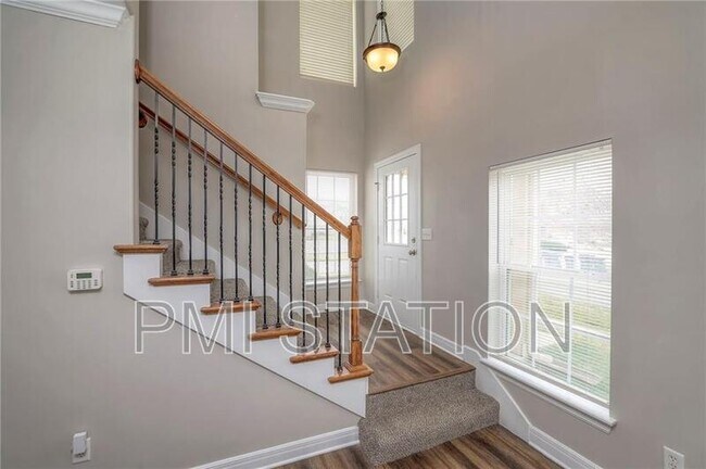 Building Photo - 8921 Inkster St