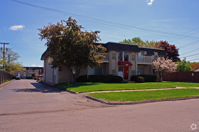 Building Photo - Embassy West Apartments