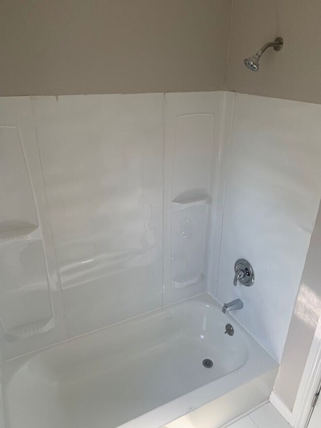 Building Photo - A Charm in Hazel Park